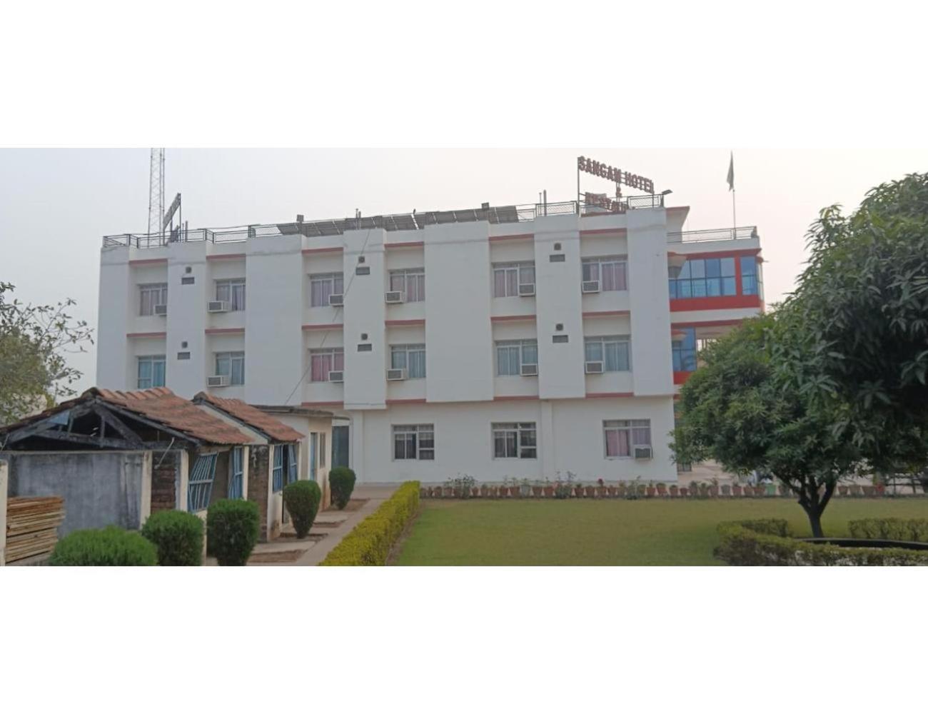 Hotel Sangam, Bénarès Extérieur photo