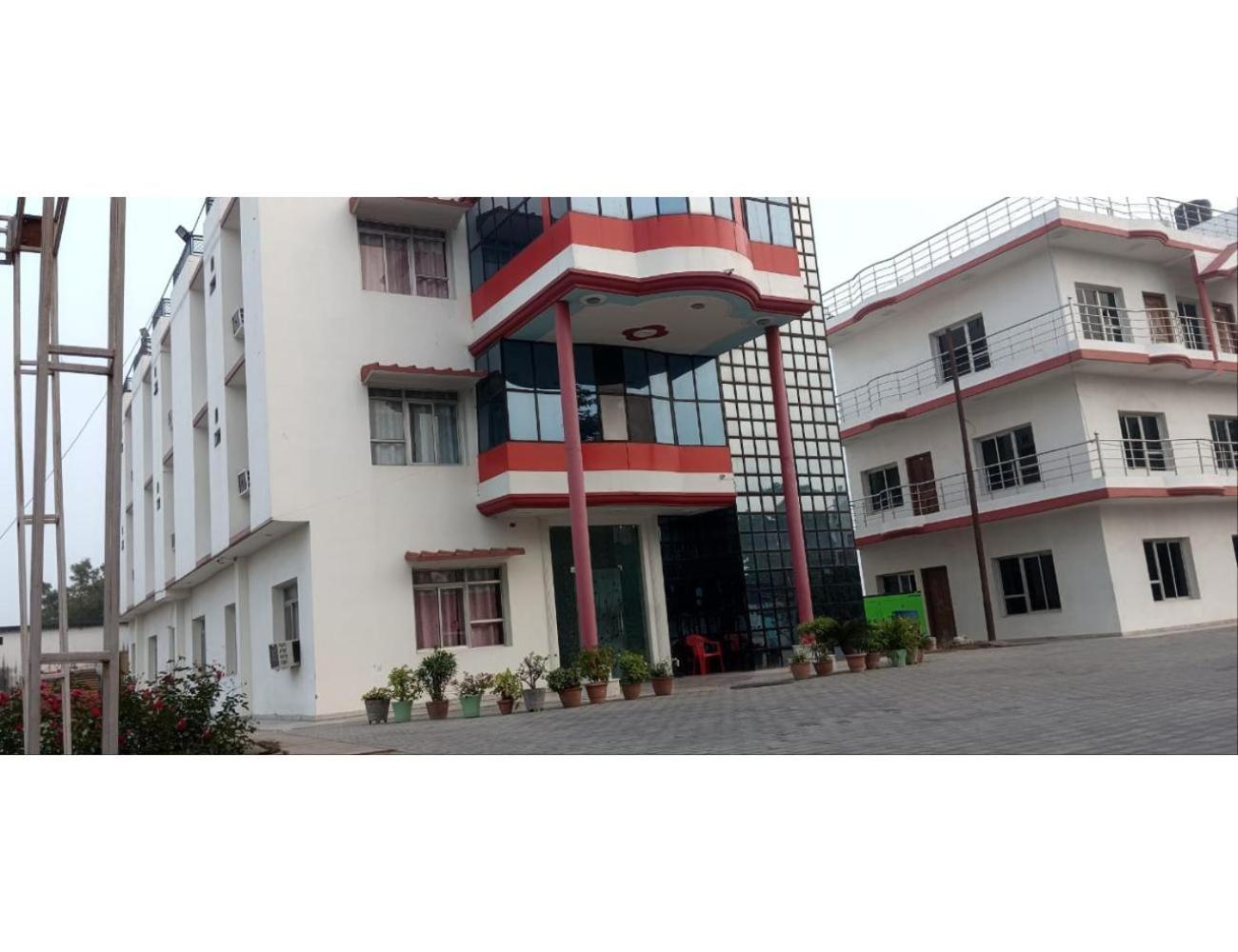 Hotel Sangam, Bénarès Extérieur photo